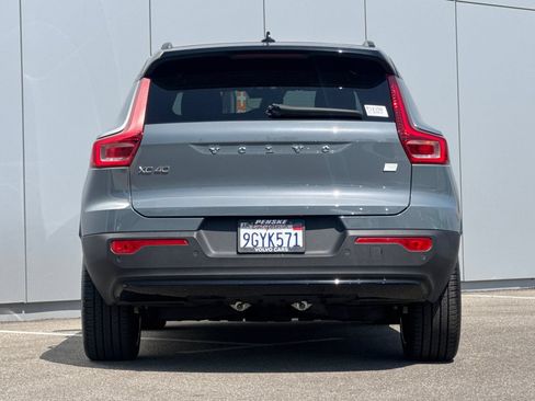 Used 2023 Volvo XC40 Recharge Ultimate AWD/4WD image 4