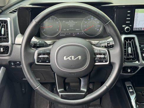 Used 2022 Kia Sorento SX AWD/4WD image 19