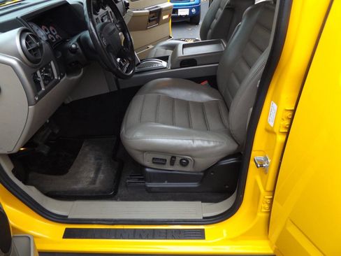Used 2003 HUMMER H2 image 13