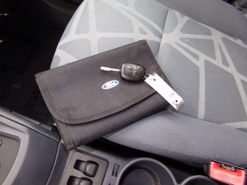 Used 2012 Ford Transit Connect XLT image 60