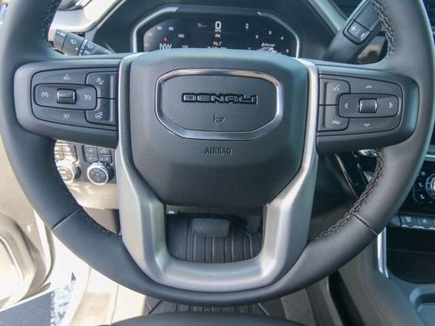 New 2026 GMC Sierra 3500 Denali w/ Denali Reserve Package AWD/4WD image 18
