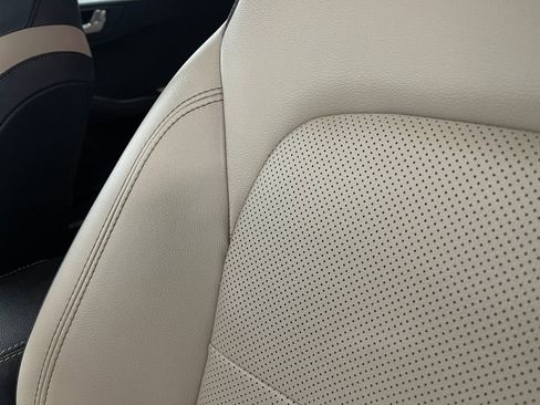 Used 2020 Ford Escape SEL image 17