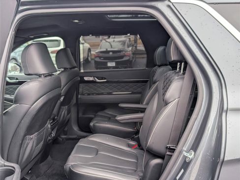 Used 2022 Hyundai Palisade Calligraphy image 15