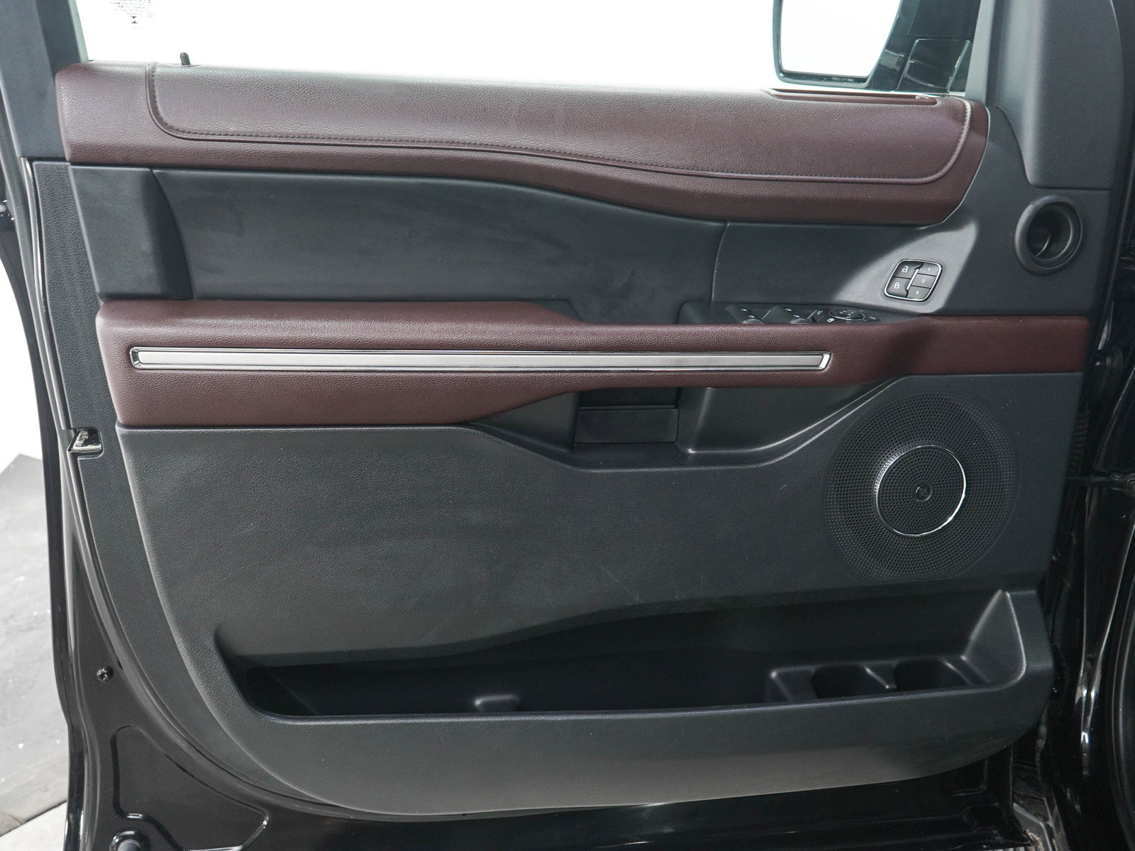 Used 2023 Ford Expedition Max Limited AWD/4WD image 22