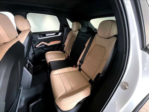 New 2026 Porsche Cayenne AWD/4WD image 28
