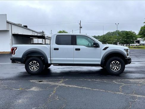 Used 2017 Ford F150 Raptor w/ Equipment Group 801A Mid AWD/4WD image 34