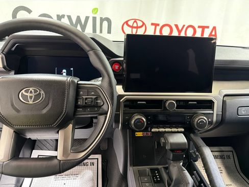 Used 2026 Toyota 4Runner 4WD image 27