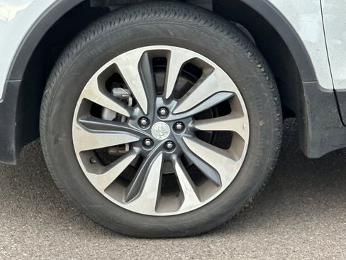 Used 2022 Buick Encore Preferred w/ Safety Package image 25