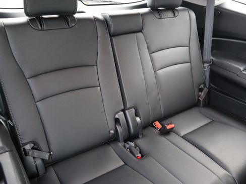 Used 2020 Honda Pilot Touring image 39