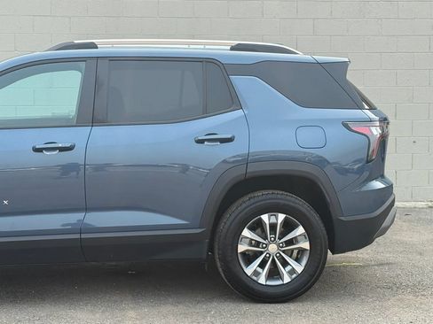 Used 2026 Chevrolet Equinox LT w/ Safety and Technology Package FWD image 4