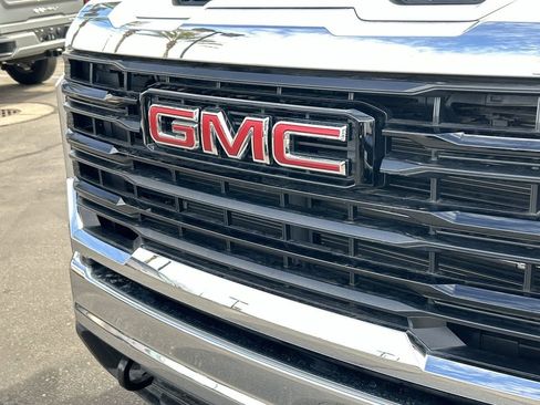 New 2025 GMC Sierra 2500 Pro w/ Convenience Package image 30