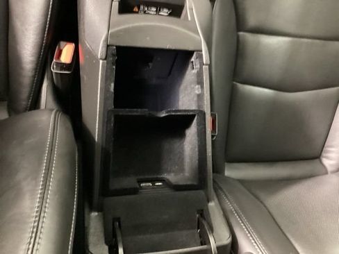 Used 2020 Cadillac XT6 Premium Luxury FWD image 21