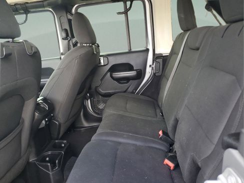 Certified 2018 Jeep Wrangler Unlimited Sport S image 6