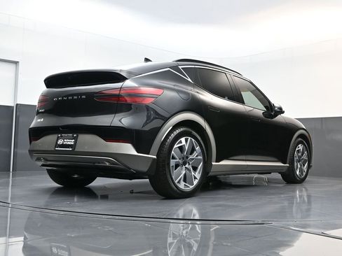 Used 2024 Genesis GV60 RWD image 28