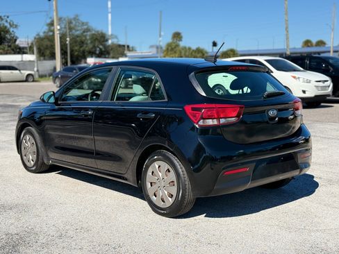 Used 2018 Kia Rio LX image 3