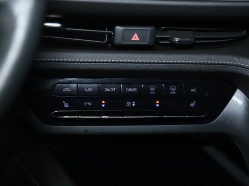 Used 2023 Buick Envision Preferred w/ Sport Touring Package image 25