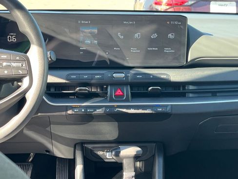 Used 2025 Kia K4 LXS image 18