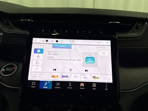 New 2025 Jeep Grand Cherokee L Limited w/ Trailer Tow Package image 22