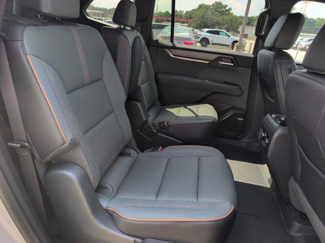 New 2026 GMC Acadia AT4 w/ Luxury Package AWD/4WD image 16