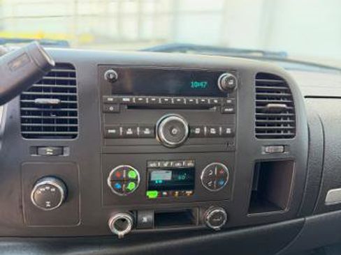 Used 2010 Chevrolet Silverado 1500 LT w/ Power Pack Plus AWD/4WD image 16
