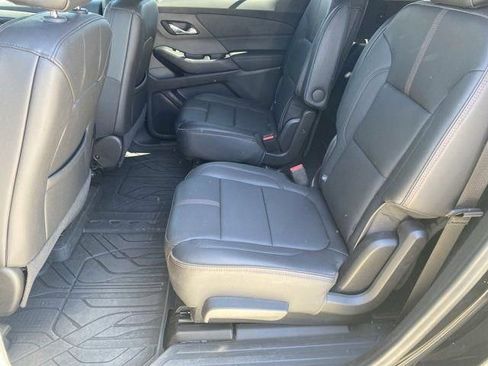 Used 2024 Chevrolet Traverse RS w/ LPO, Floor Liner Package FWD image 30