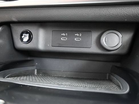 Used 2026 Nissan Rogue SV FWD image 31