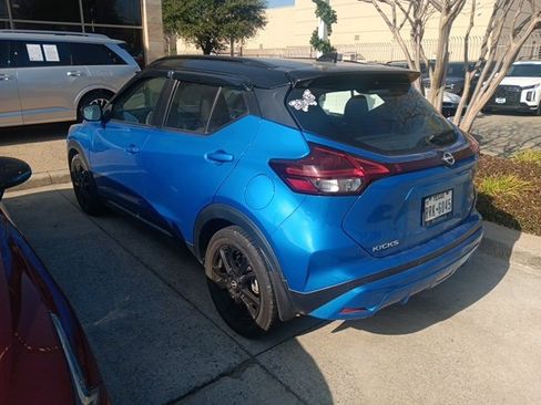 Used 2022 Nissan Kicks SR w/ Interior Electronics Package image 6