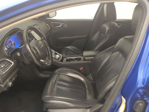 Used 2017 Chrysler 200 Limited Platinum FWD image 17