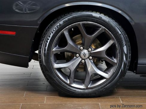 Used 2019 Dodge Challenger R/T RWD image 13