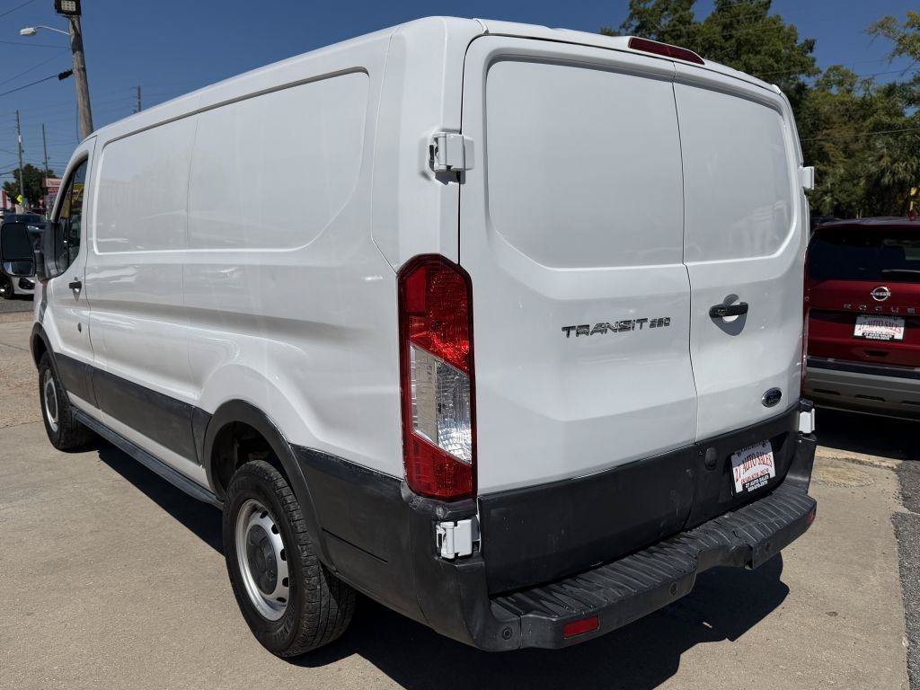 Used 2019 Ford Transit 250 130 Low Roof RWD image 10