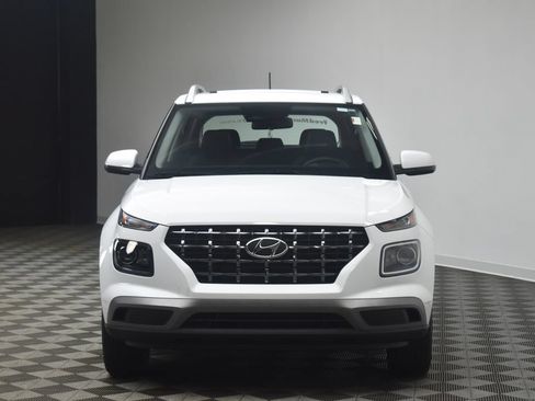 Used 2026 Hyundai Venue SEL FWD image 24
