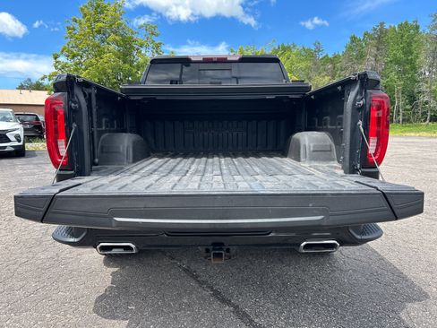 Used 2019 GMC Sierra 1500 Denali w/ Denali Ultimate Package AWD/4WD image 8