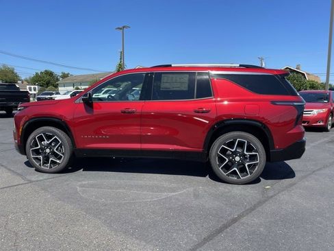 New 2026 Chevrolet Traverse High Country w/ LPO, Floor Liner Package image 4