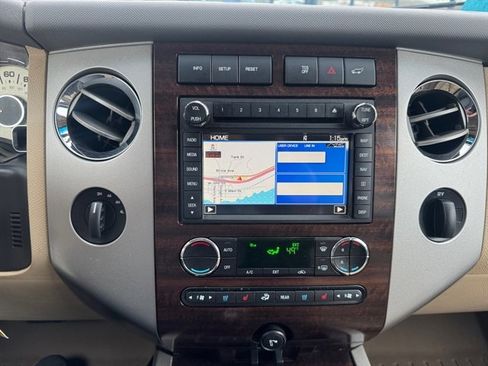 Used 2014 Ford Expedition EL XLT w/ Equipment Group 202A AWD/4WD image 32