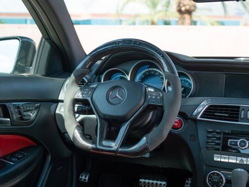 Used 2012 Mercedes-Benz C 63 AMG Coupe image 40