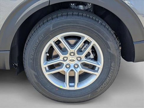 New 2026 Ford Explorer Active image 9