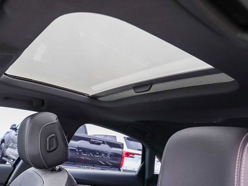 Used 2023 Audi A3 2.0T Premium w/ Convenience Package image 37