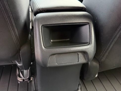 Used 2025 Honda HR-V EX-L image 11