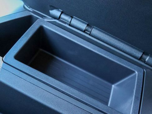 New 2026 Chevrolet Equinox EV LT image 14