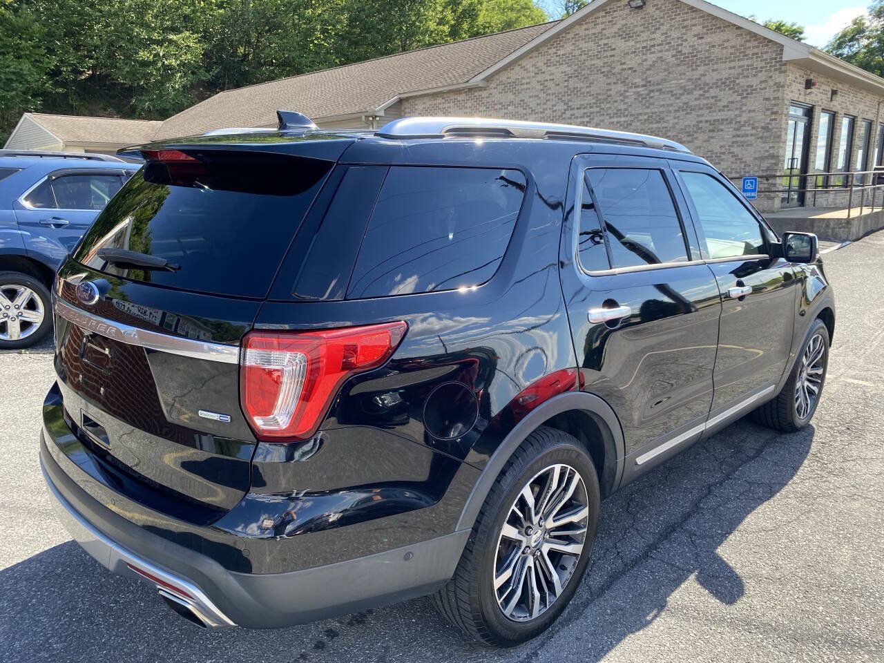 Used 2017 Ford Explorer Platinum AWD/4WD image 5