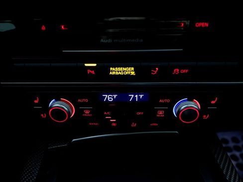 Used 2016 Audi RS 7 Prestige w/ Carbon-Optic Package image 27