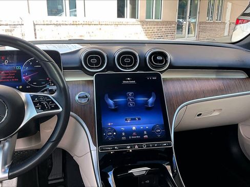 Used 2024 Mercedes-Benz C 300 4MATIC Sedan image 15