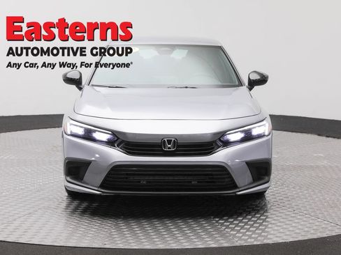 Used 2024 Honda Civic Sport image 2