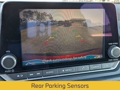 Used 2023 Nissan Rogue S image 7