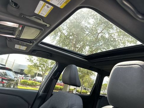 Certified 2025 Subaru Forester Premium AWD/4WD image 22