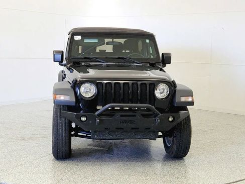 Used 2018 Jeep Wrangler Sport image 2
