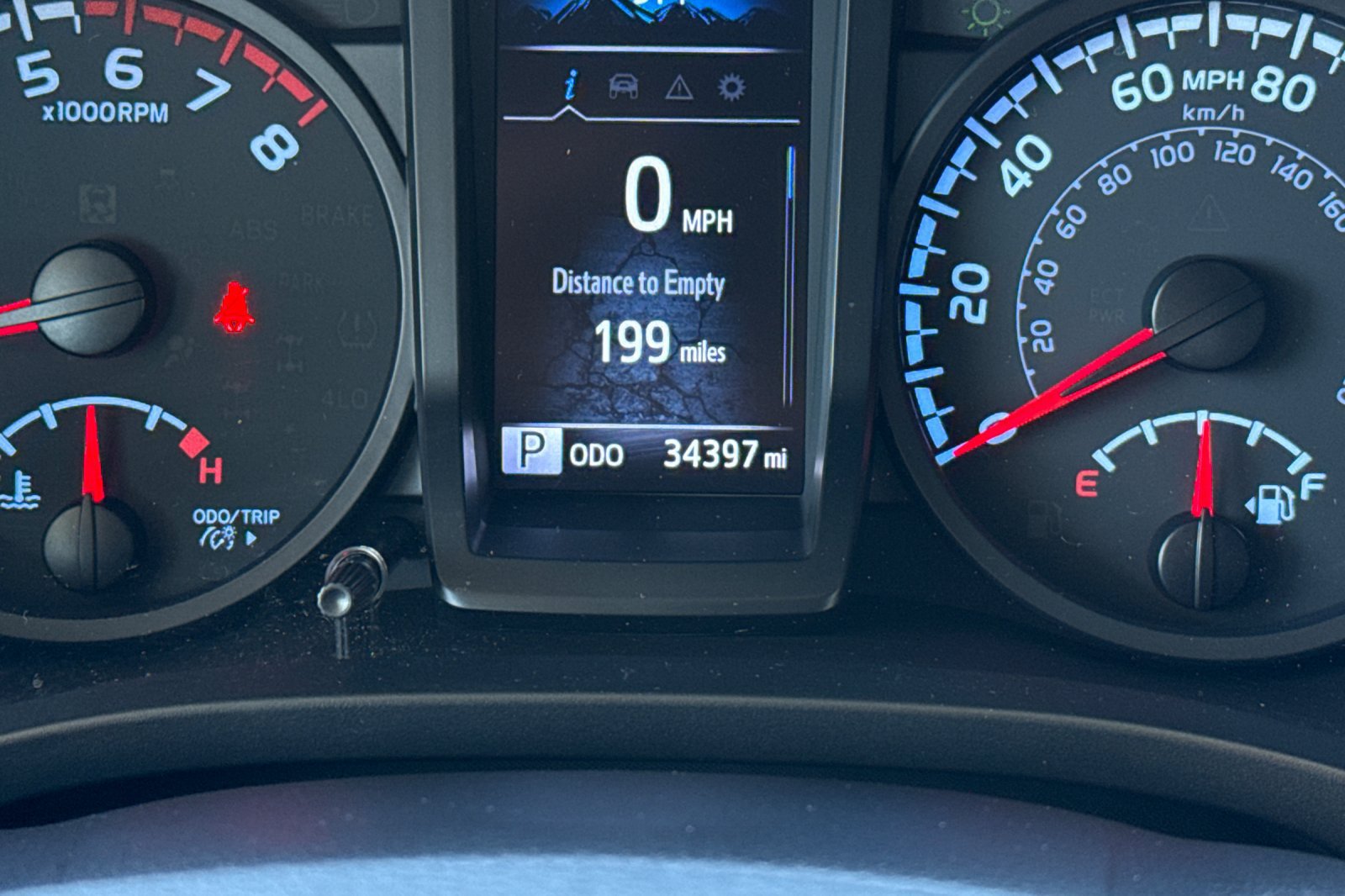 Used 2023 Toyota Tacoma SR w/ SR Convenience Package RWD image 35