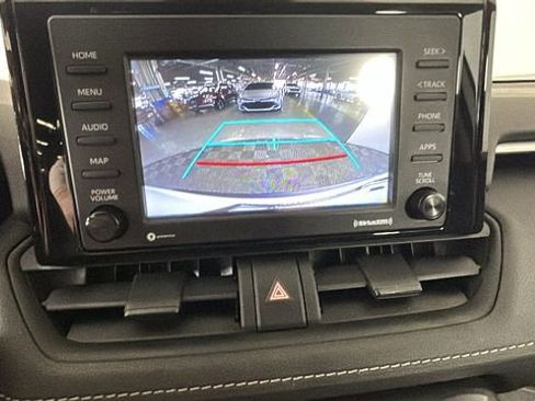 Used 2022 Toyota RAV4 LE AWD/4WD image 22