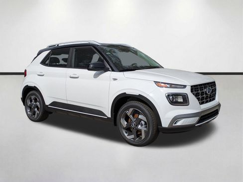 New 2026 Hyundai Venue SEL FWD image 1