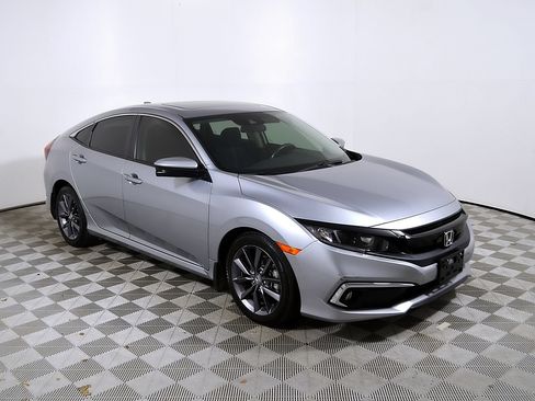 Used 2020 Honda Civic EX image 6